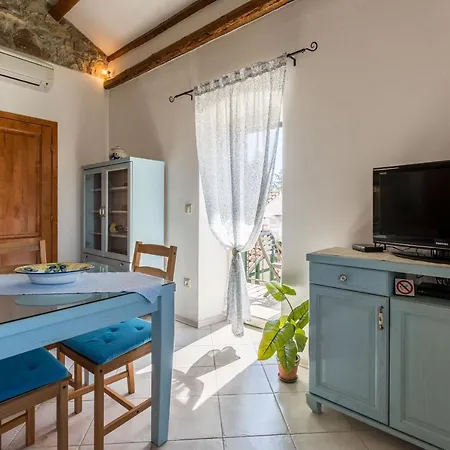 Apartment Casa Saina *