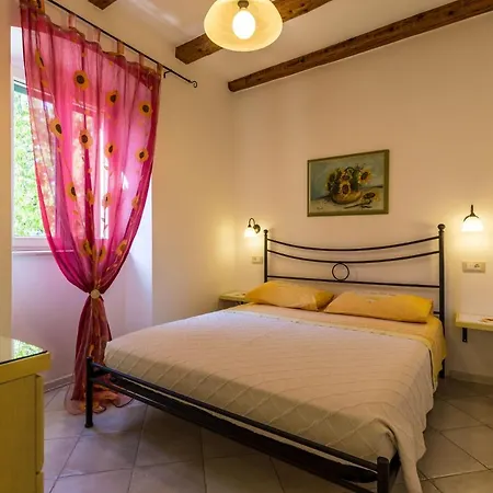 Casa Saina * רוביני