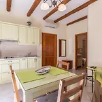 Casa Saina * ロヴィニ