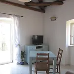 Casa Saina アパート ロヴィニ