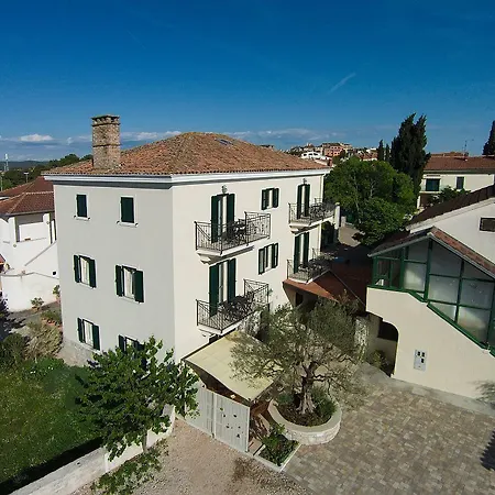 Casa Saina *